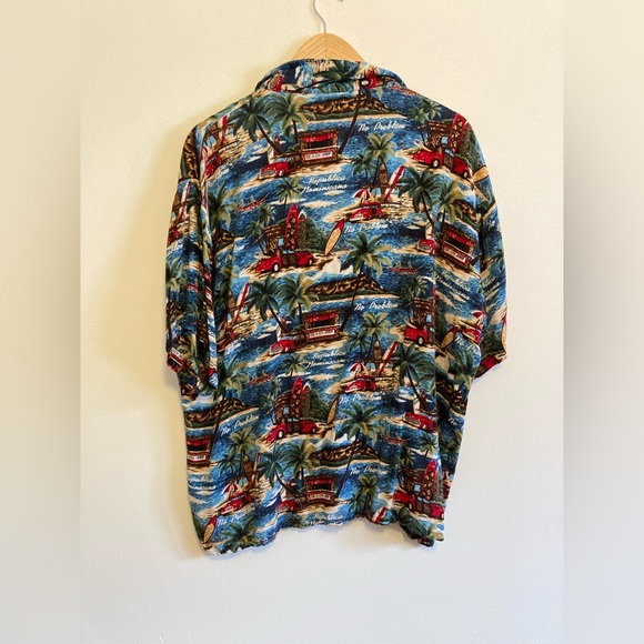 VTG Arena Hawaiian Button Up - Picture 6 of 8